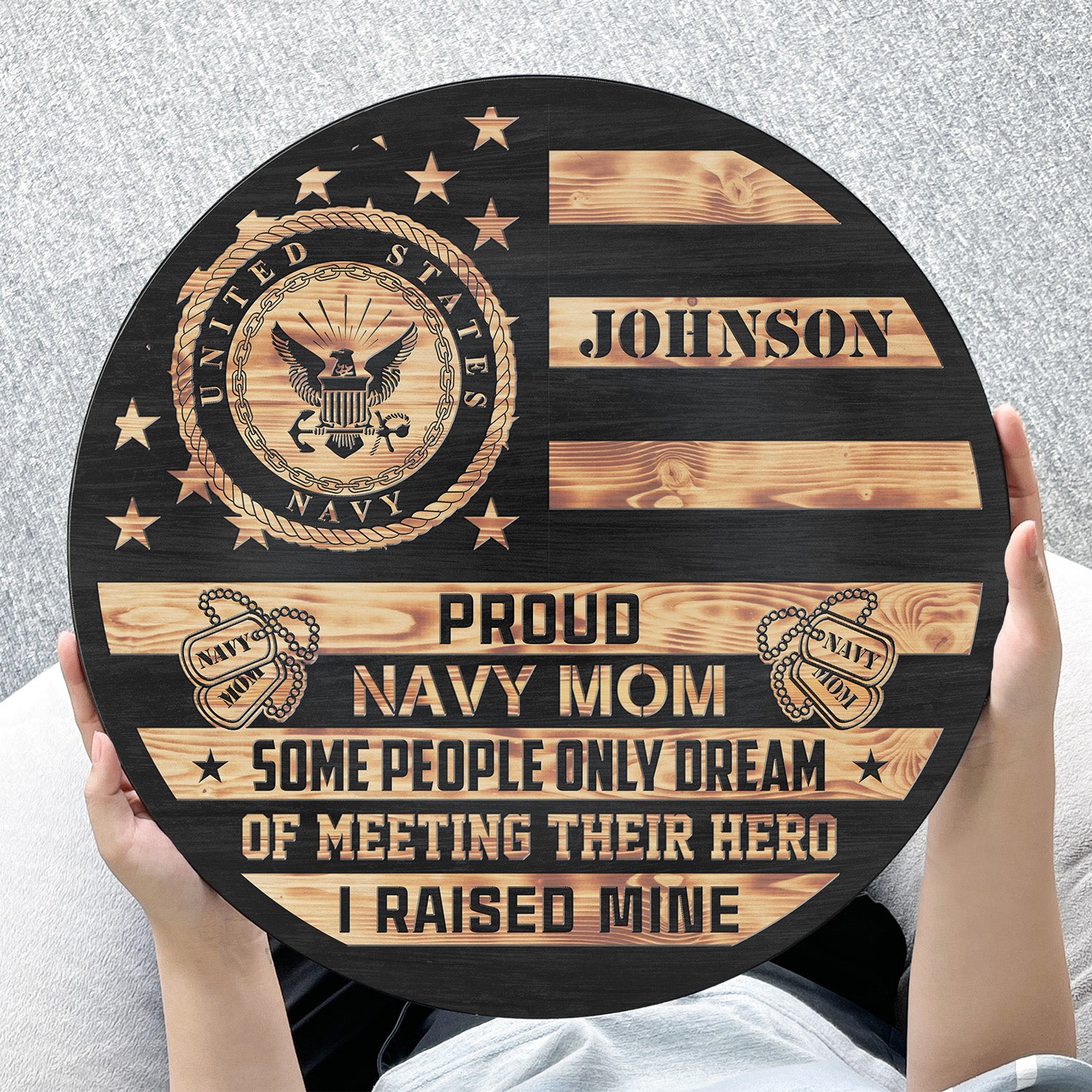 Proud Navy Mom Wooden Flag Sign – Personalized Tribute for Military Mothers