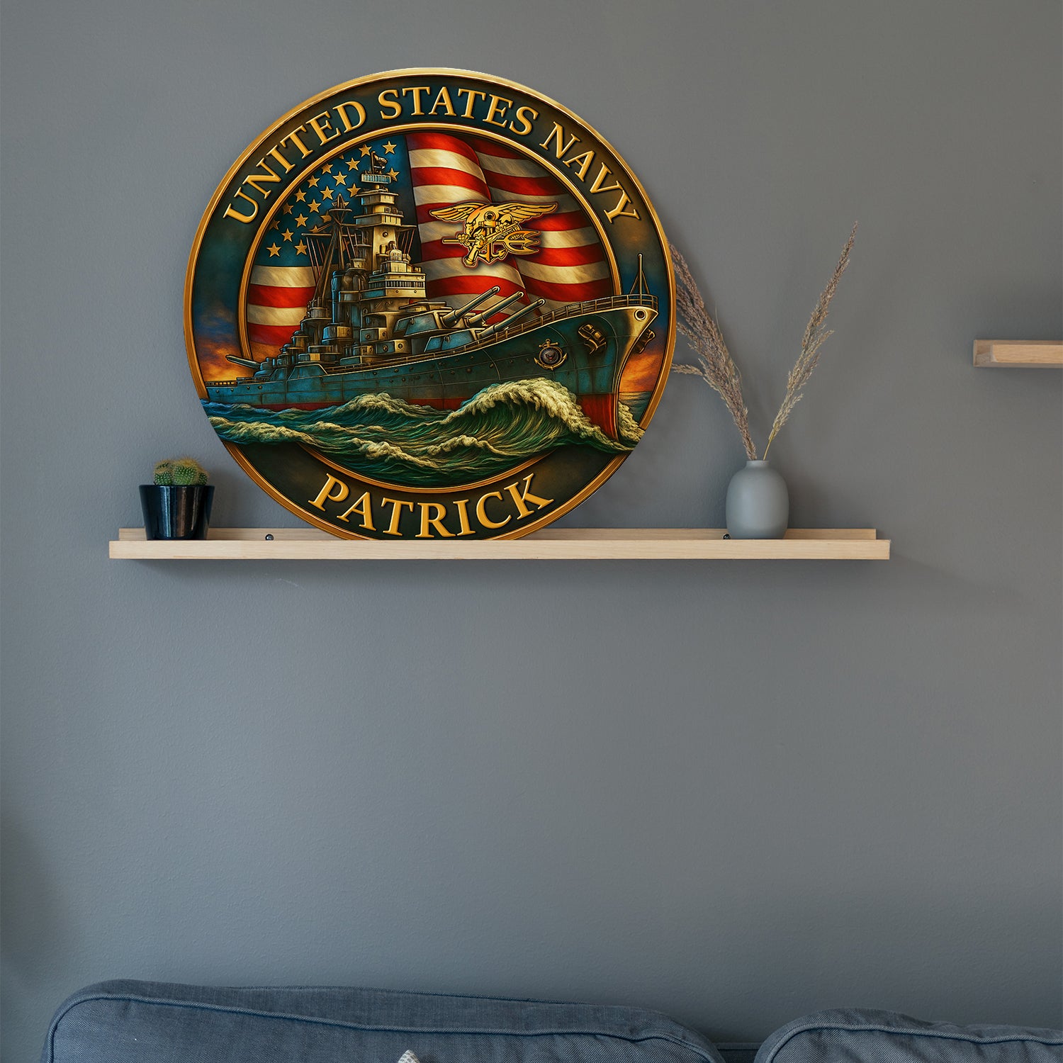 Personalized U.S. Navy Round Sign – Patriotic Decor for Sailors and Veterans